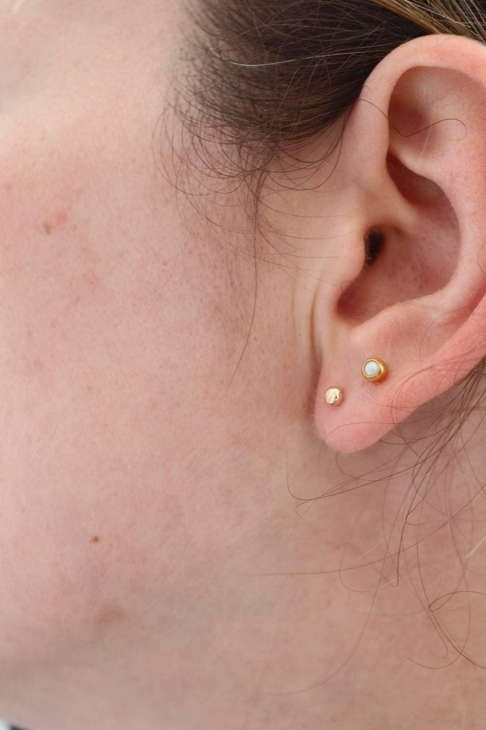9ct Gold Tiny Dot Studs