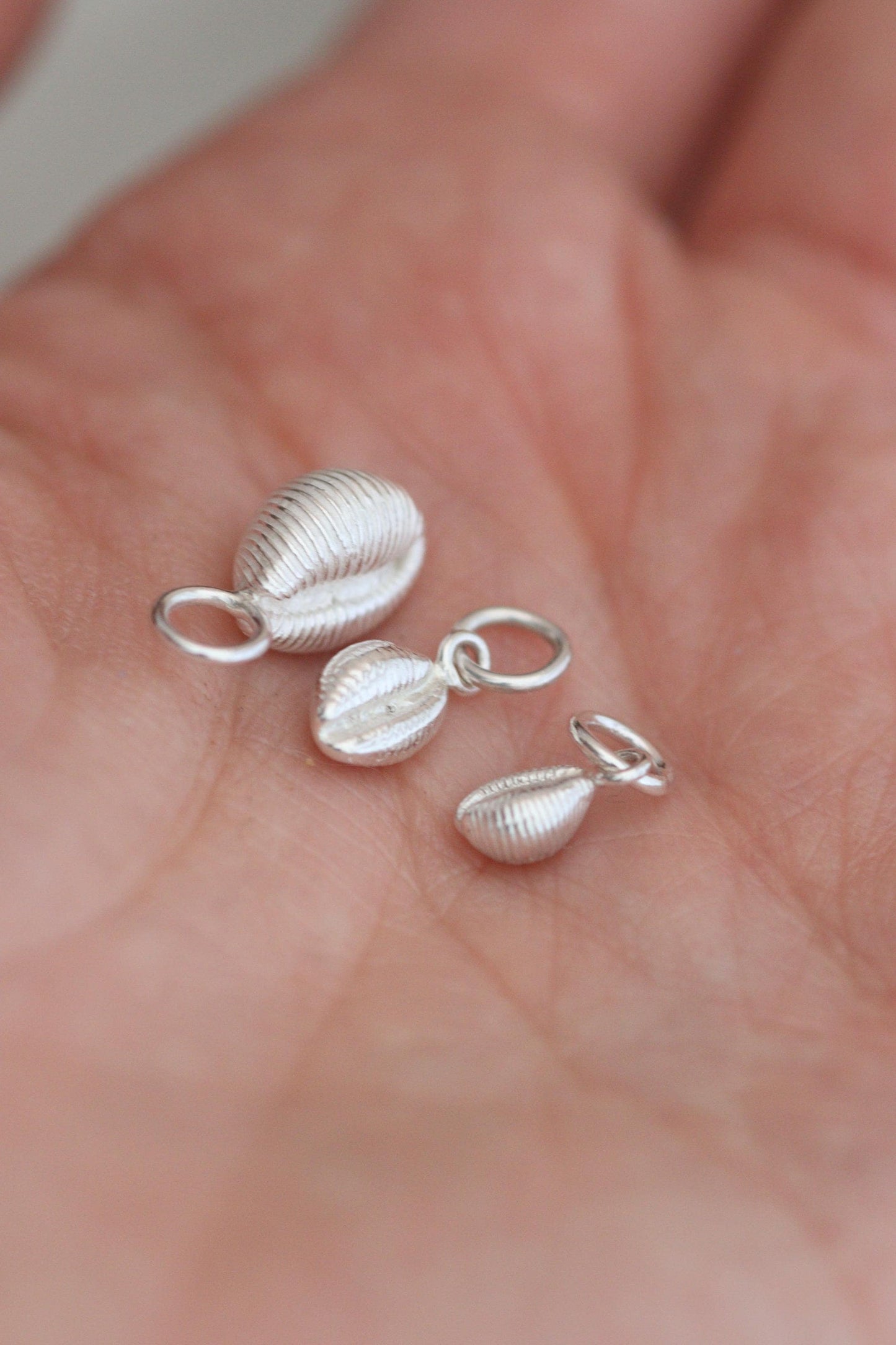 Marazion Mummy & Baby Silver Cowrie Charms
