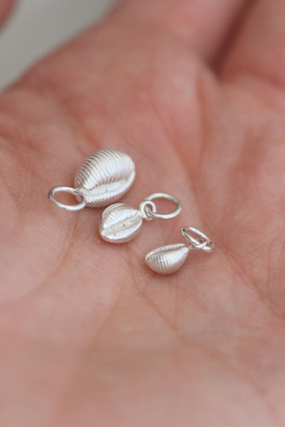 Marazion Mummy & Baby Silver Cowrie Charms