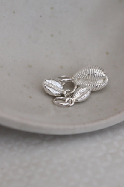 Marazion Mummy & Baby Silver Cowrie Charms