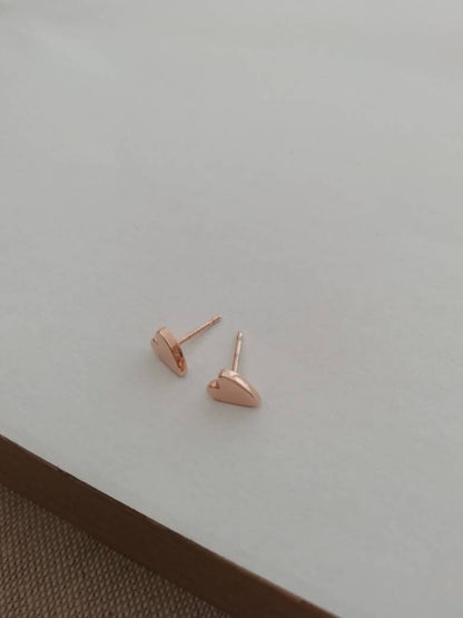 Solid 9ct Gold Love Heart Earrings // Handmade, Hand Pierced 9ct Gold Studs // Chunky Gold Hearts