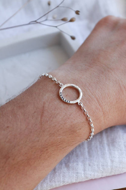 Silver Circle Message Bracelet