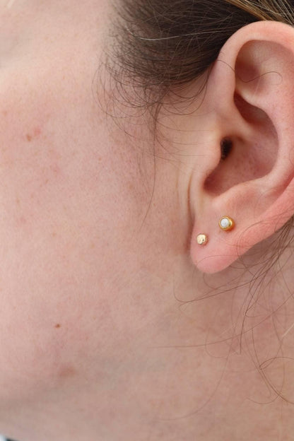 9ct Gold Tiny Dot Studs